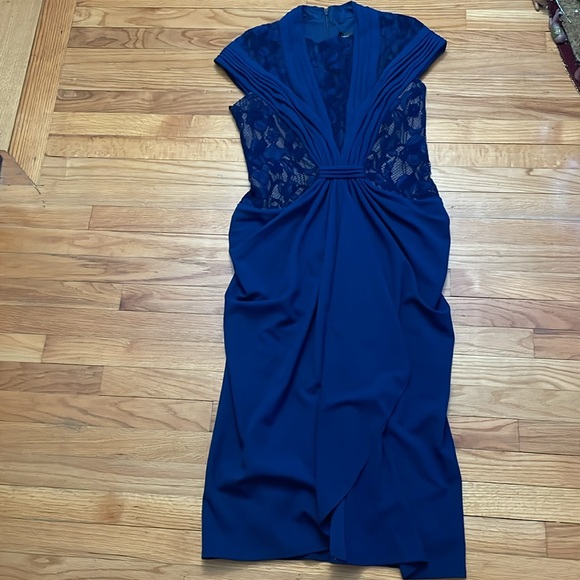 TADASHI SHOJI LACE INSET CAP SLEEVE NAVY COCKTAIL DRESS sz M A 20 - Picture 4 of 7